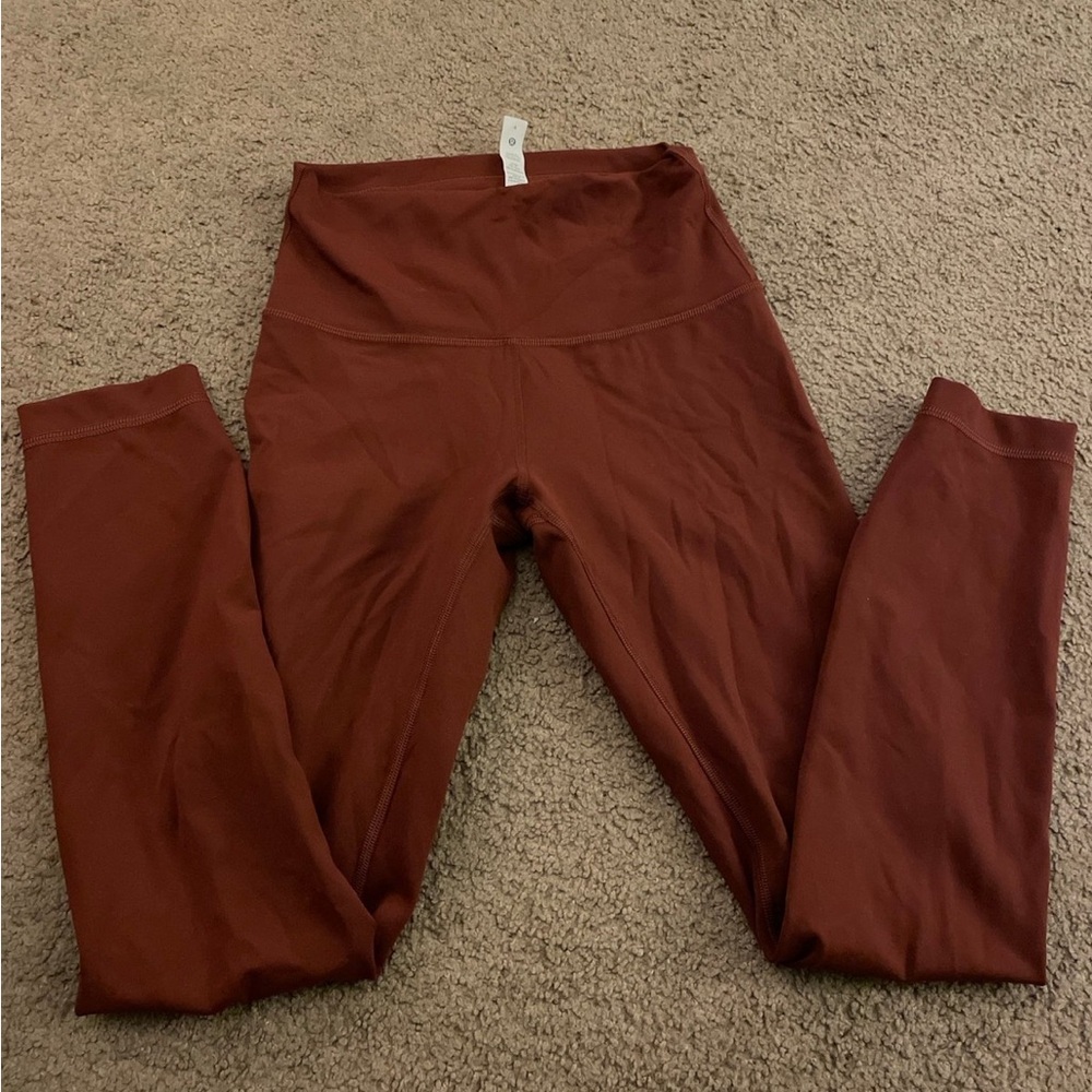 LULULEMON LEGGINGS SIZE 4 LIKE NEW